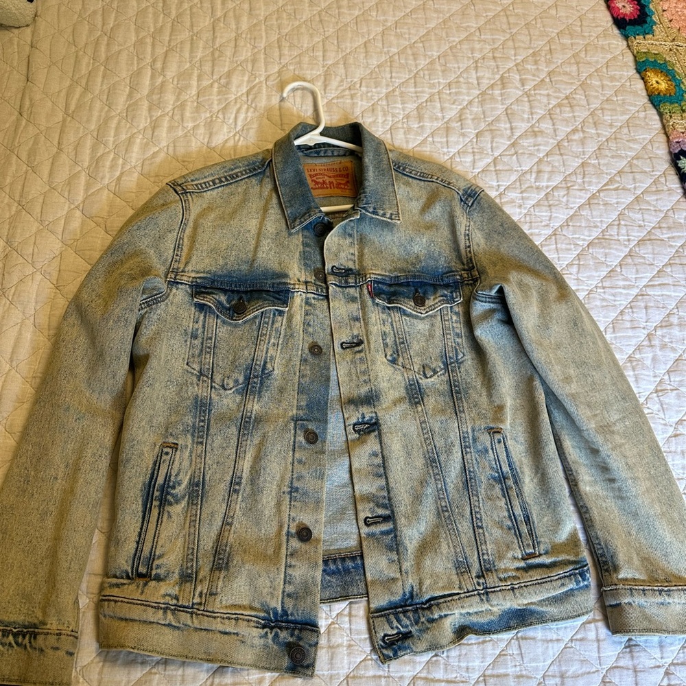 Levi’s Men's Denim Trucker Jacket